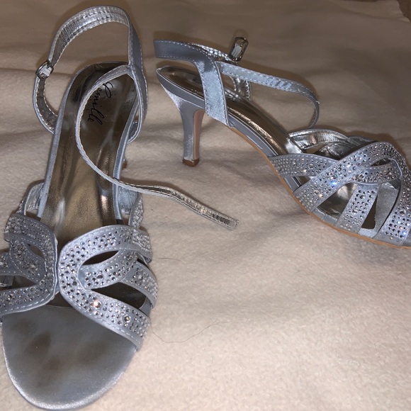 Silver Prom/Party Heels - Picture 3 of 5